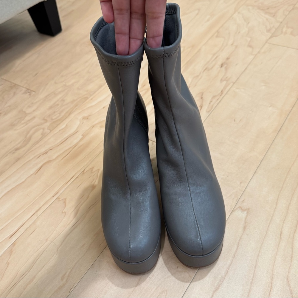 Steve Madden Platform Boots - Picture 2 of 3